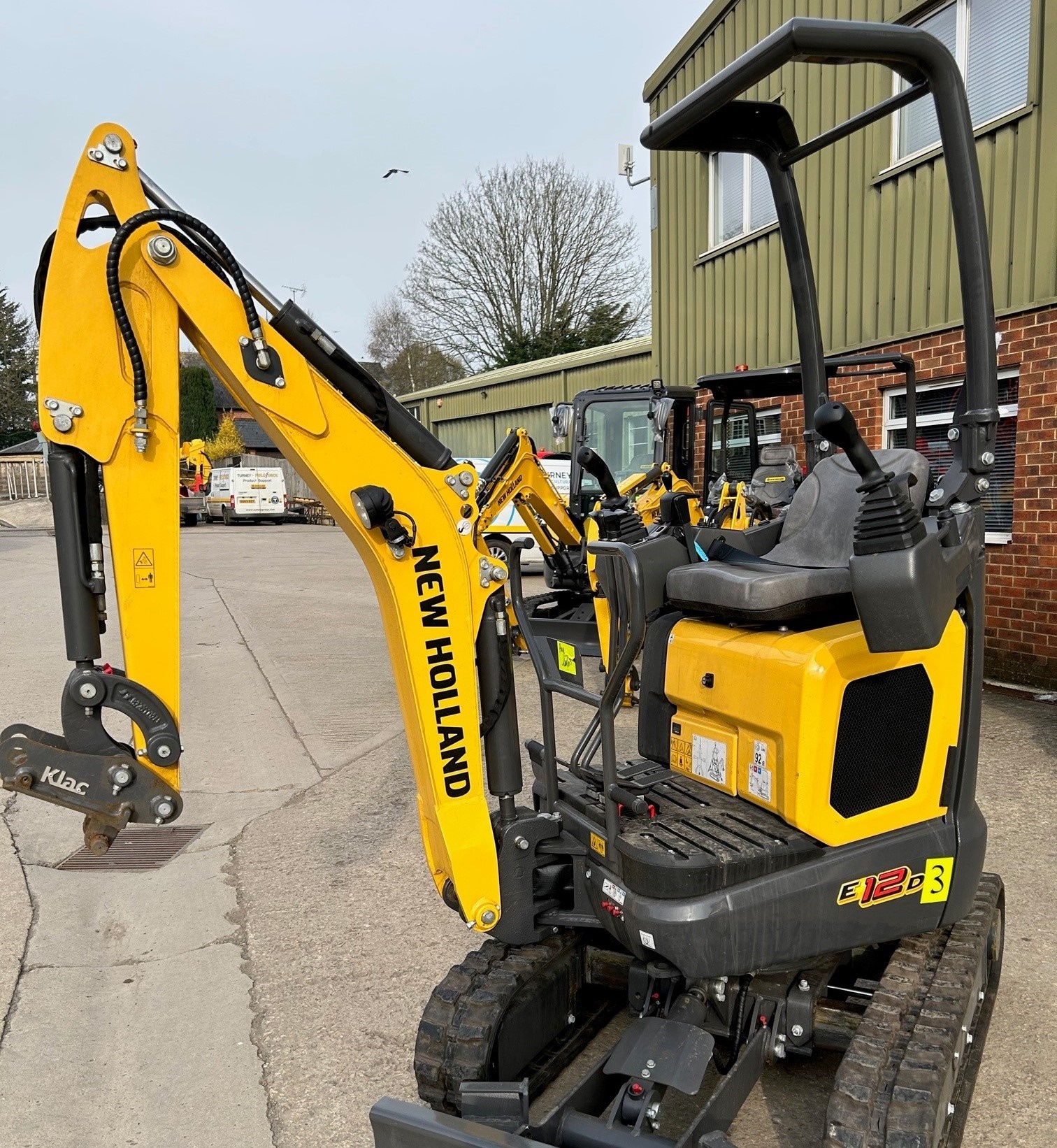 2023 New holland E12d 1.2ton 360 excavator